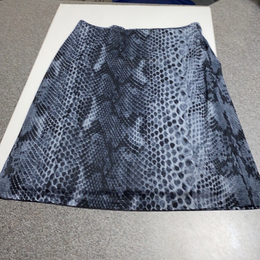 Express women’s midi skirt